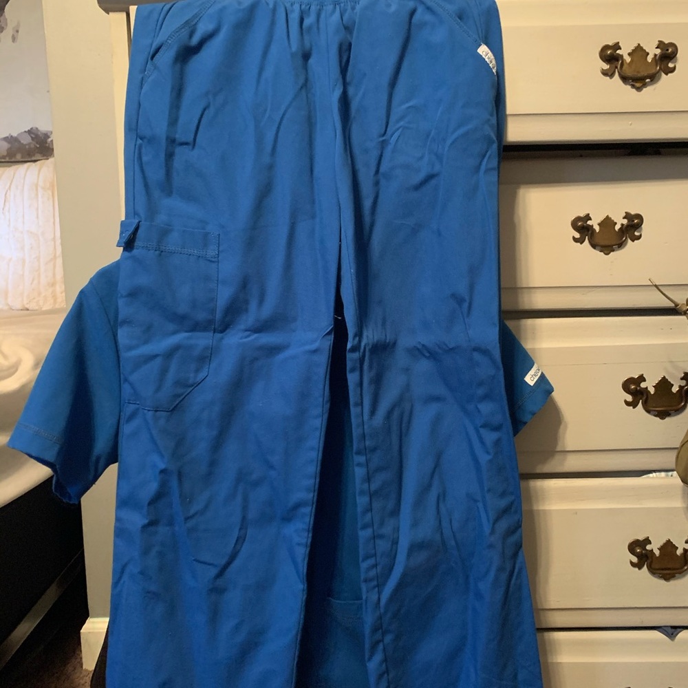 Cherokee Scrub Set!!